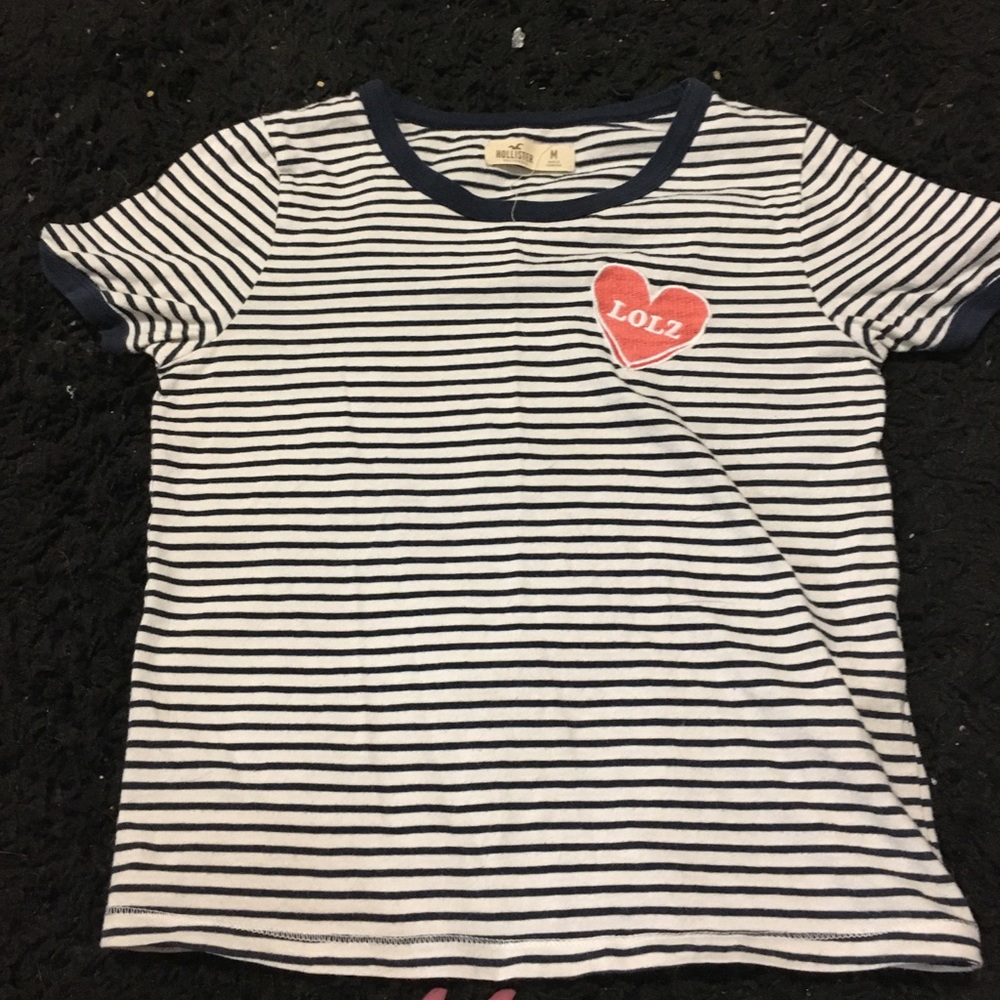 HOLLISTER CROP TOP - Picture 2 of 2